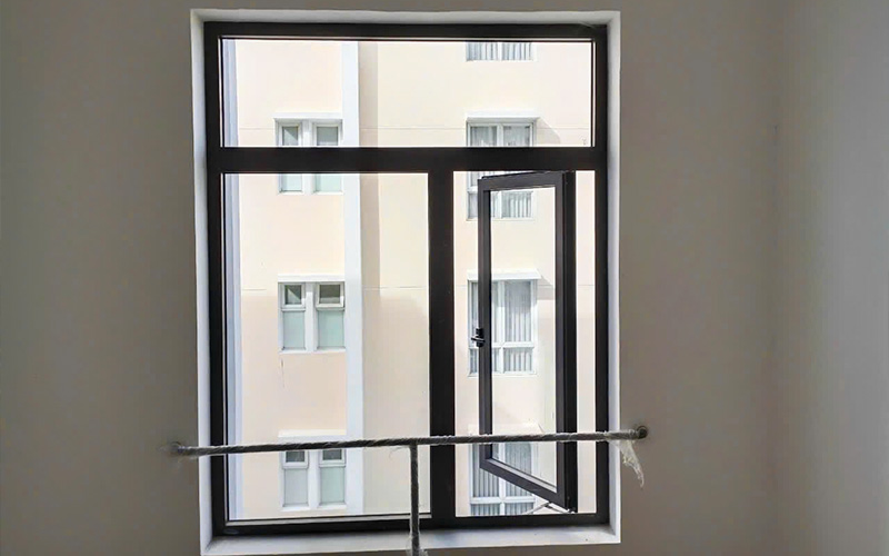Sài Gòn Cửa sử dụng hệ cửa sổ kết hợp kính cường lực 2 lớp an toàn tuyệt đố