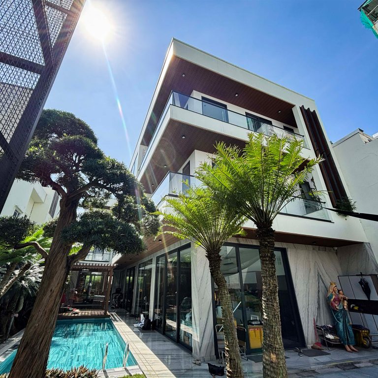 Dự án cửa nhôm kính view hồ bơi